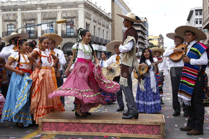 126419 В Мексике разрешили ходить по улицам голышом и не только...