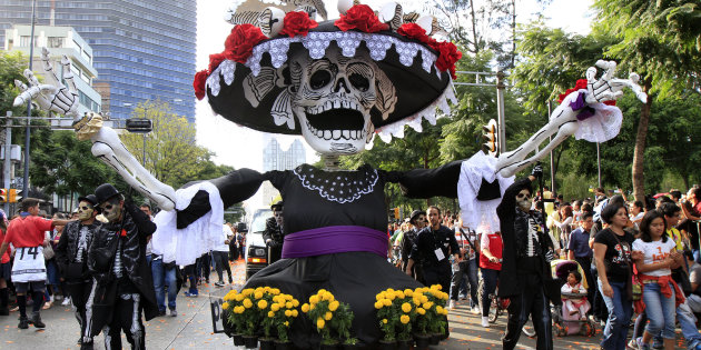 128819 В эти выходные по всей Мексике будут праздновать День мертвых