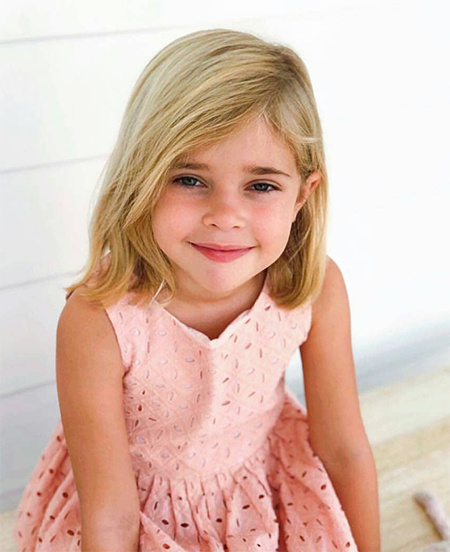 131699 Стиль звездных детей: дочь шведской принцессы Мадлен и Криса О'Нилла - принцесса Леонор