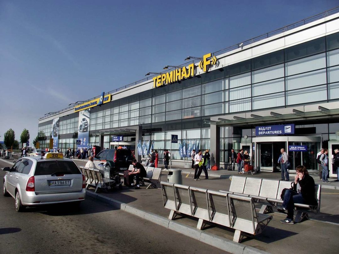 132773 Стоянка у терминала F в аэропорту Борисполь стала в два раза дороже