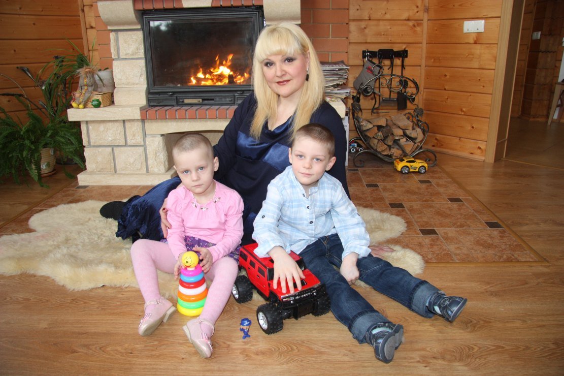7 лет назад Маргарита Суханкина из группы «Мираж» усыновила двоих детишек. Как семья живет сейчас?