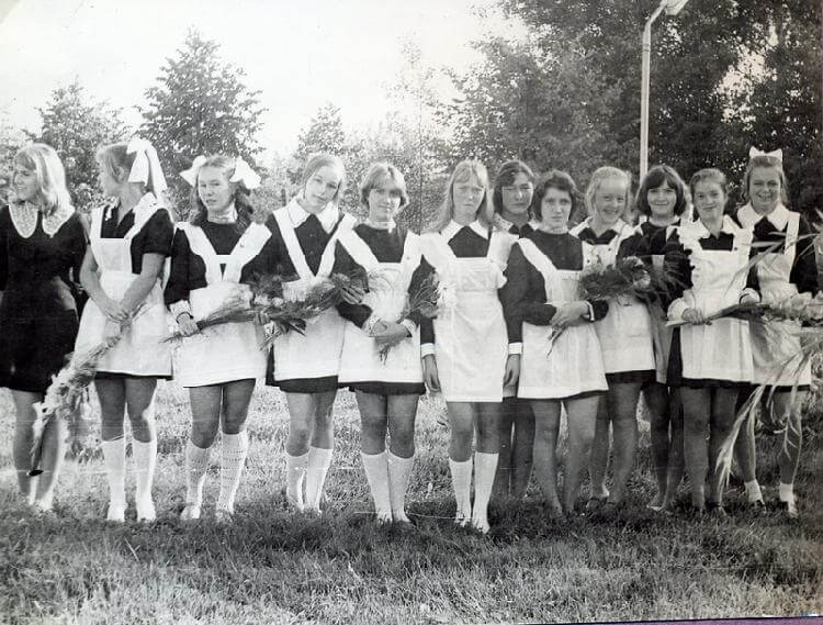 Только посмотрите какими красивыми были выпускницы 70-х — 80-х годов!