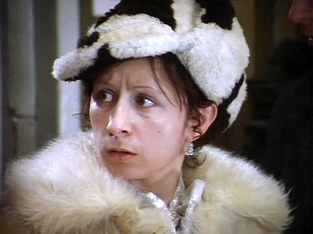 Харизматичная Лия Ахеджакова. Как выглядела актриса в юности?