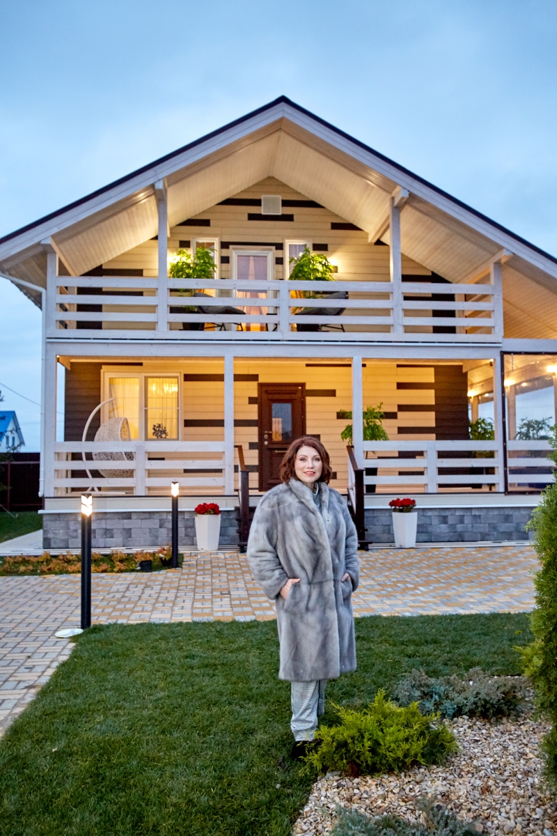 Уютно и комфортно: Знаменитая сваха Роза Сябитова показала дом, в котором она живет